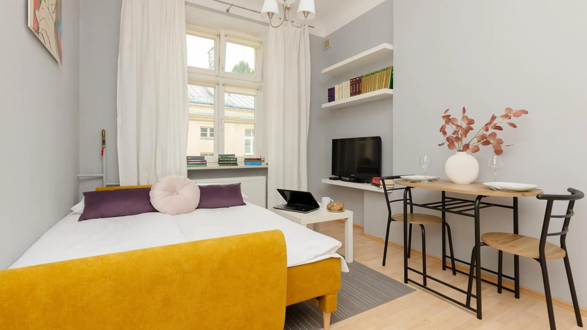 Sunny Studio Lwowska Street Metro By Noclegi Renters Warszawa Apartament
